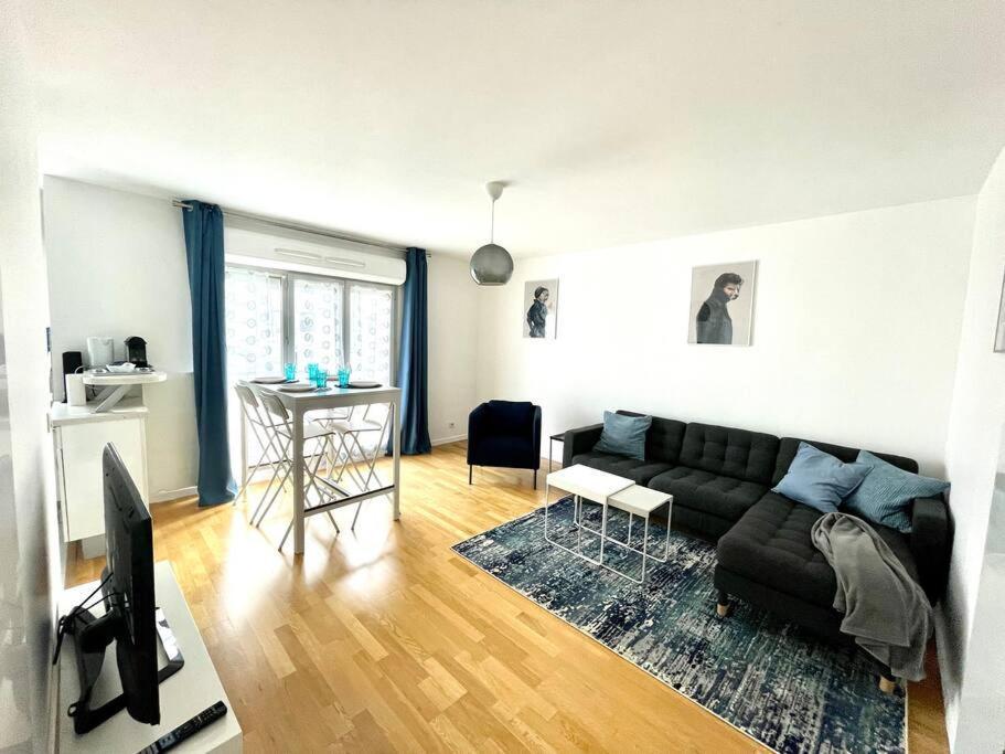 Superbe 3 Pieces Face Gare Tgv / Rer De Massy Appartement Massy  Buitenkant foto