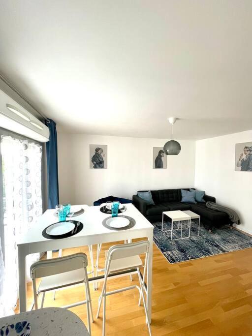 Superbe 3 Pieces Face Gare Tgv / Rer De Massy Appartement Massy  Buitenkant foto